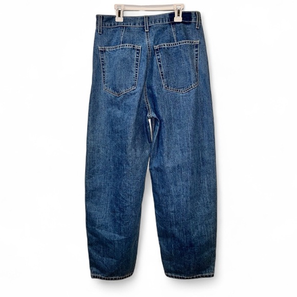 ÉTICA IRIS RELAXED BARREL JEAN, Size 28 Color is light blue wash EUC Like New - Picture 4 of 10